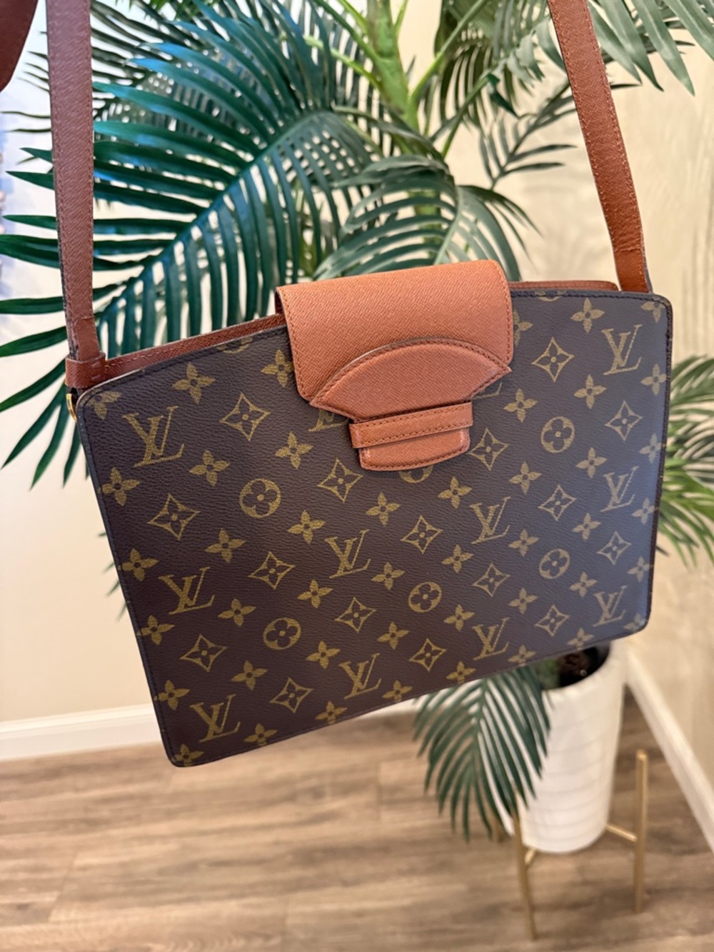 Louis Vuitton Courcelles Monogram Crossbody Bag Brown LV Vintage Shoulder Bag - Picture 14 of 14